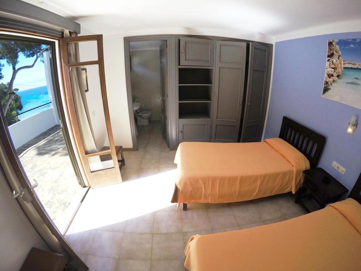 Hostal Playa Santanyi Bagian luar foto