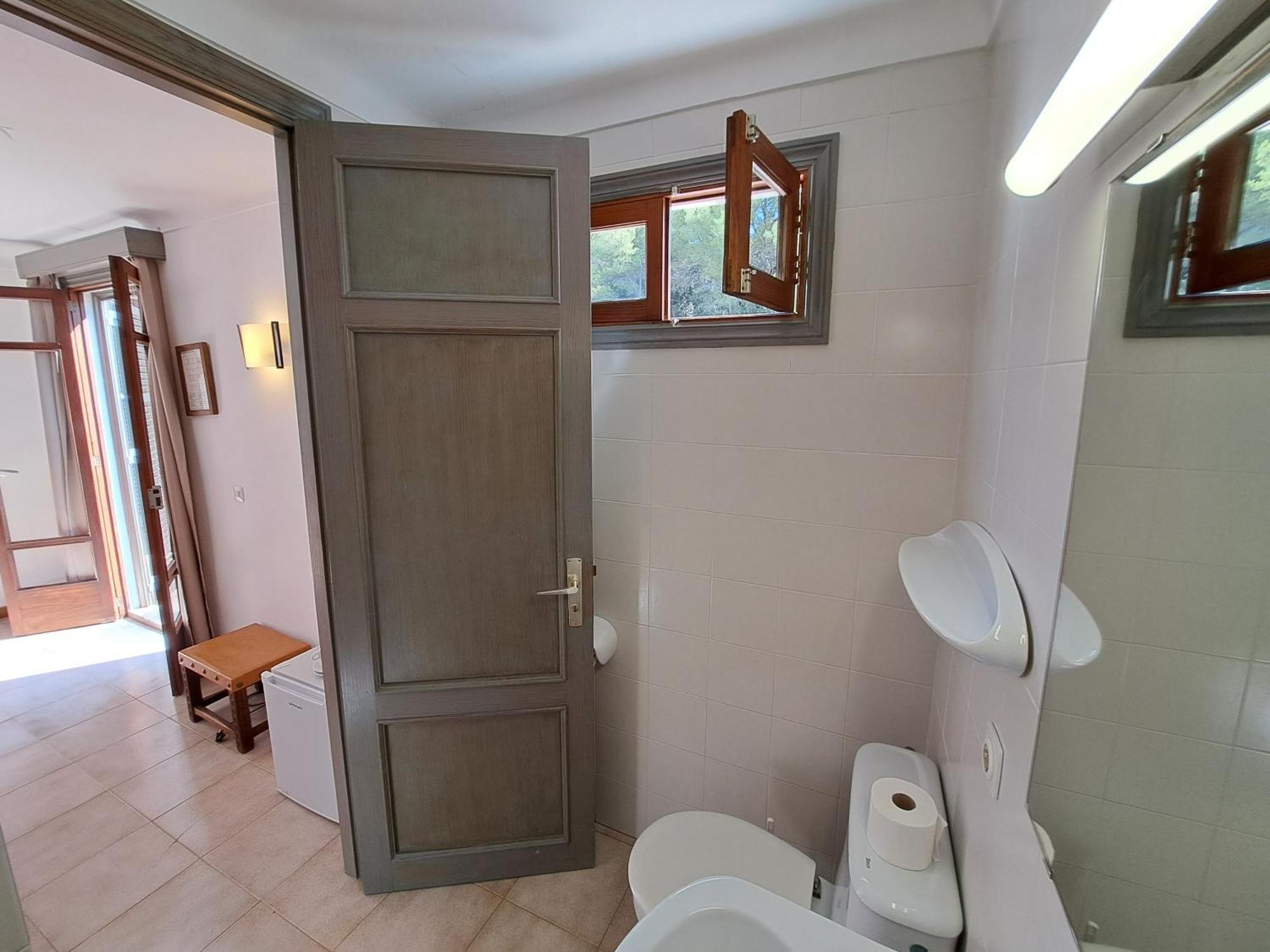 Hostal Playa Santanyi Bagian luar foto