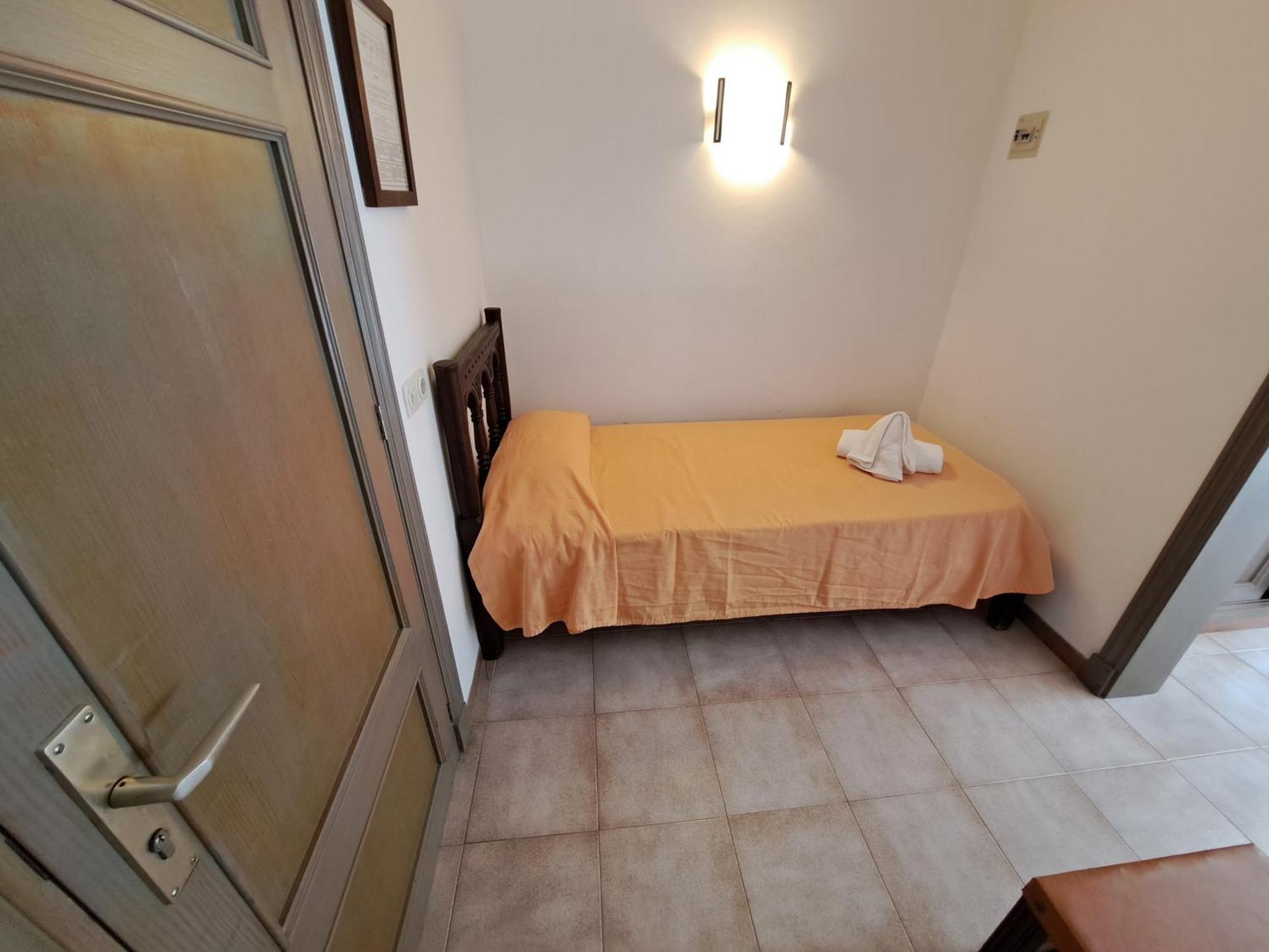 Hostal Playa Santanyi Bagian luar foto